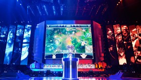 英雄联盟全球总决赛S15入围赛：双循环BO1赛制详解，小组赛与淘汰赛晋级正赛规则全解析